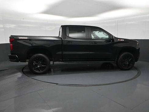 Used 2022 Chevrolet Silverado 1500 LT Trail Boss w/ Convenience Package II image 9