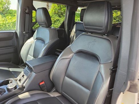 Certified 2025 Ford Bronco Outer Banks AWD/4WD image 21