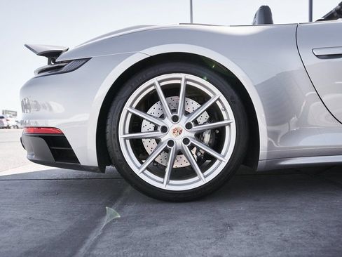 Used 2024 Porsche 911 Carrera GTS w/ Premium Package image 18