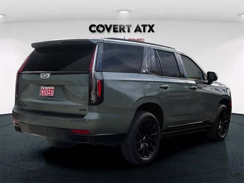 Used 2024 Cadillac Escalade Sport w/ LPO, ONYX Package image 7