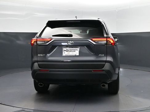 Used 2024 Toyota RAV4 XLE image 6