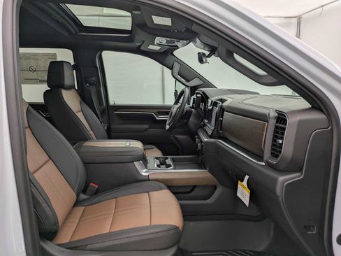 New 2026 Chevrolet Silverado 3500 High Country w/ High Country Premium Package AWD/4WD image 26
