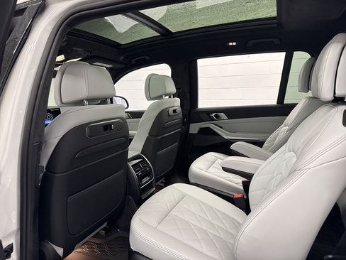 New 2026 BMW X7 xDrive40i image 46