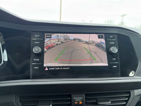 Used 2019 Volkswagen Jetta SEL w/ Cold Weather Package image 28