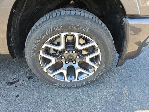 Used 2025 RAM 1500 Laramie w/ Sport Appearance Package image 10