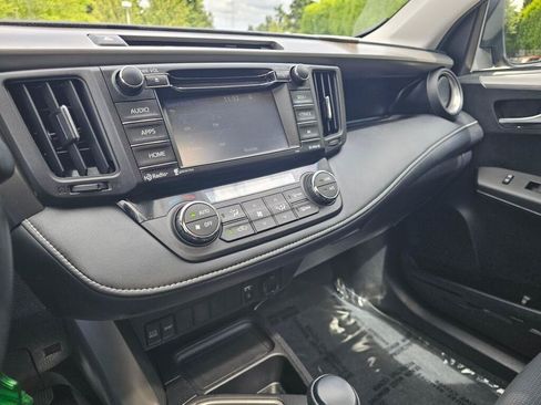 Used 2016 Toyota RAV4 XLE AWD/4WD image 28