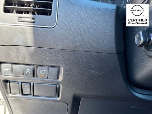 Certified 2023 Nissan Armada SL image 29