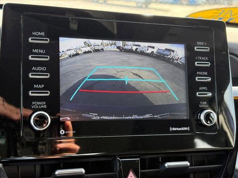 Used 2022 Toyota Camry LE image 14