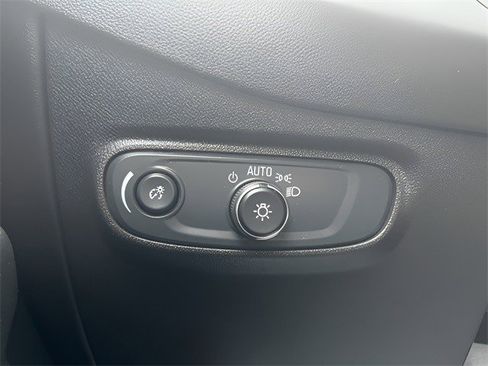 Certified 2024 Chevrolet Equinox LS image 14