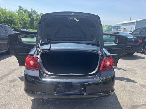 Used 2013 Dodge Avenger SE FWD image 32