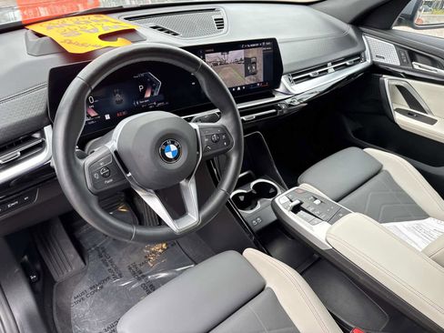 Used 2025 BMW X2 xDrive28i image 21