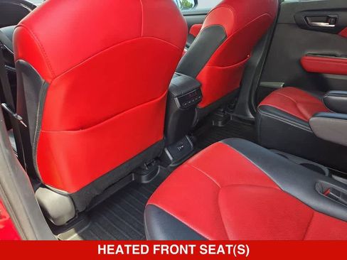 Used 2021 Toyota Highlander XSE FWD image 17