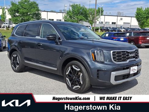 Certified 2023 Kia Telluride S w/ S Sunroof Package AWD/4WD image 1