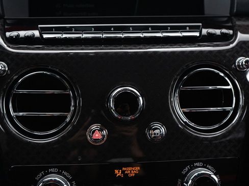 Certified 2024 Rolls-Royce Cullinan Black Badge w/ Dark Exterior Package image 42