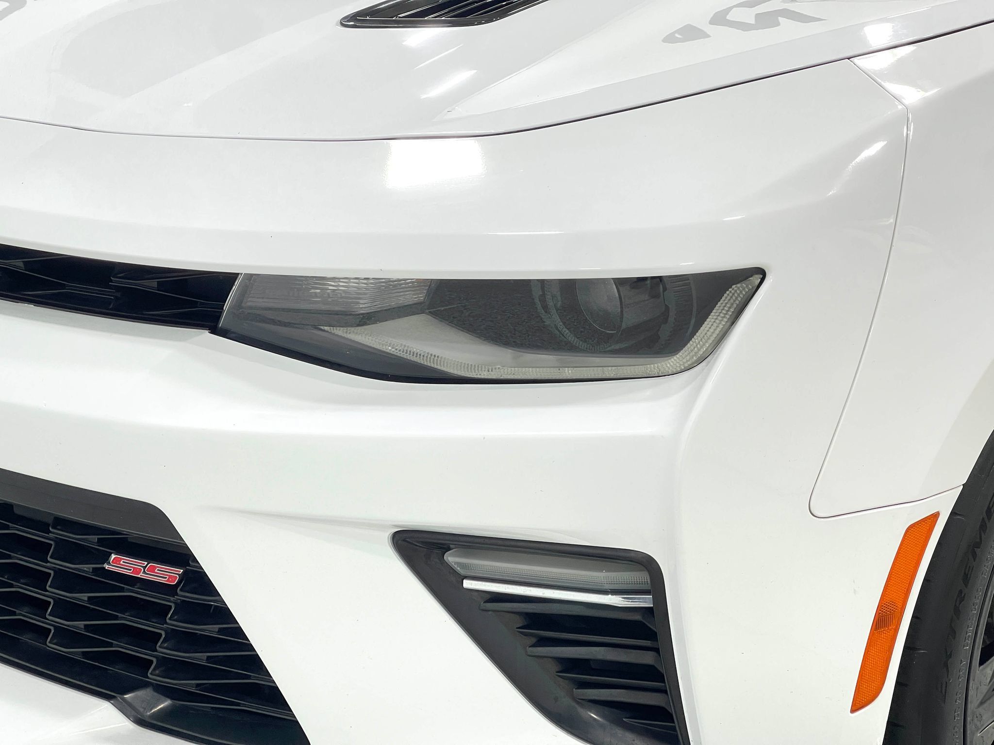 Used 2018 Chevrolet Camaro SS RWD image 31