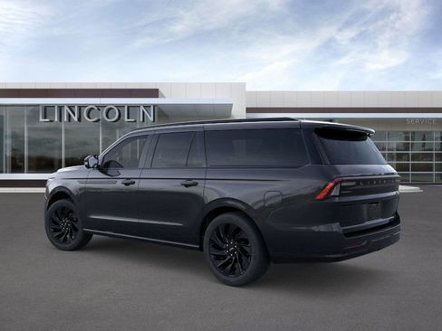 New 2025 Lincoln Navigator L Reserve w/ Jet Appearance Package image 4