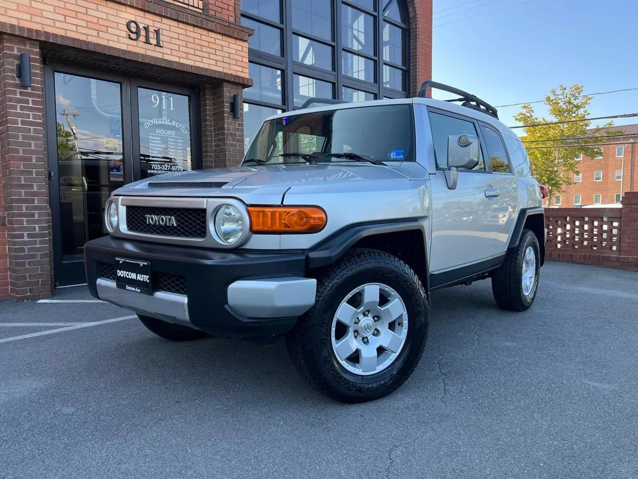 Used 2007 Toyota FJ Cruiser 4WD image 2