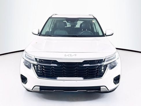 Certified 2024 Kia Seltos EX AWD/4WD image 2