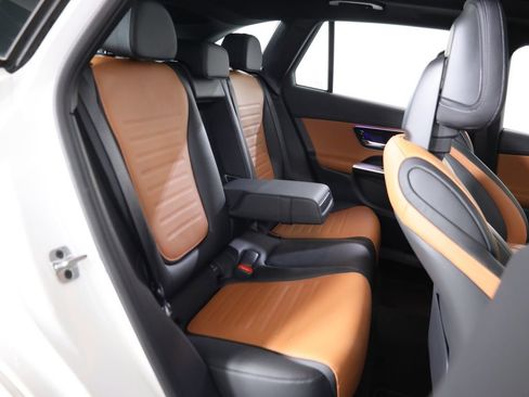 Certified 2026 Mercedes-Benz GLC 43 AMG 4MATIC image 57