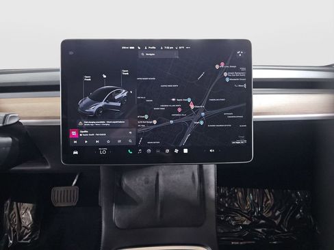 Used 2023 Tesla Model 3 Standard Range image 15