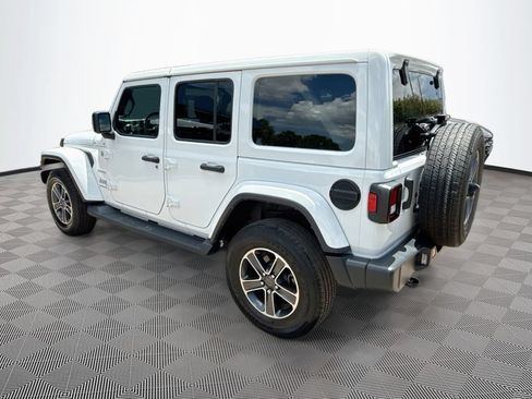 Used 2023 Jeep Wrangler Unlimited Sahara AWD/4WD image 8