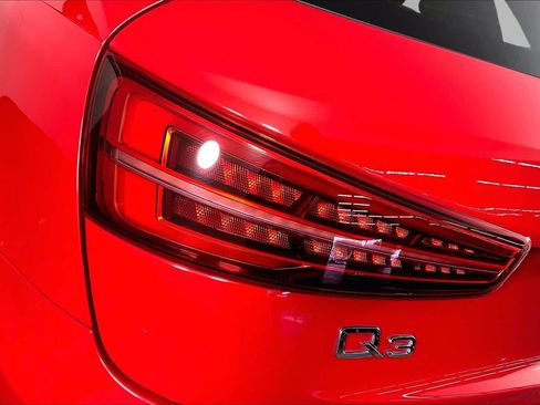 Used 2018 Audi Q3 2.0T Premium FWD image 27