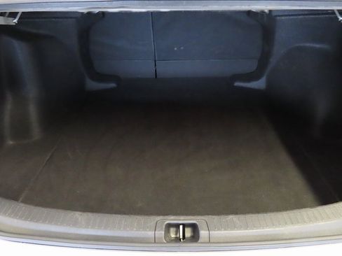 Used 2024 Toyota Corolla LE image 28