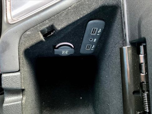 Certified 2023 Dodge Challenger SXT image 31