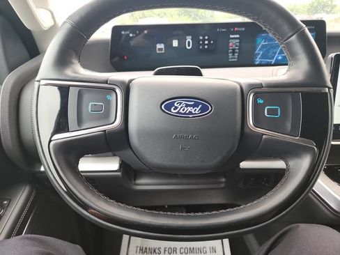 Used 2025 Ford Expedition Max Platinum AWD/4WD image 20