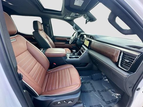 Used 2023 GMC Sierra 1500 Denali Ultimate AWD/4WD image 30