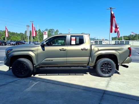 New 2026 Toyota Tacoma TRD Sport AWD/4WD image 3