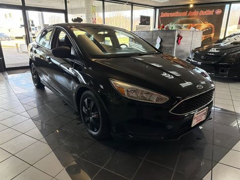 Used 2016 Ford Focus S image 4