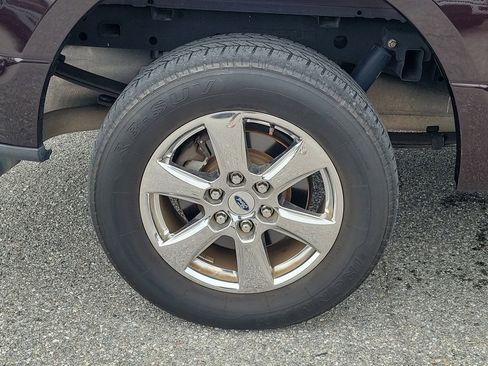 Used 2018 Ford F150 XLT w/ Equipment Group 302A Luxury RWD image 5