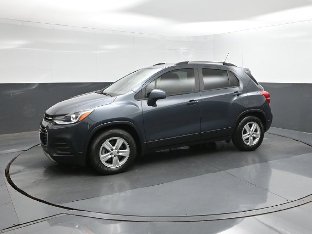 Used 2021 Chevrolet Trax LT w/ LT Convenience Package FWD image 27