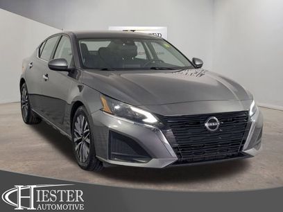 Used 2023 Nissan Altima 2.5 SV