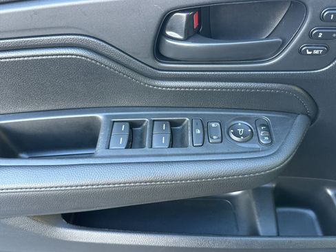 Used 2025 Honda Odyssey Sport-L image 11