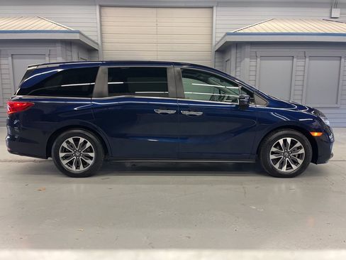 Used 2023 Honda Odyssey EX-L image 8