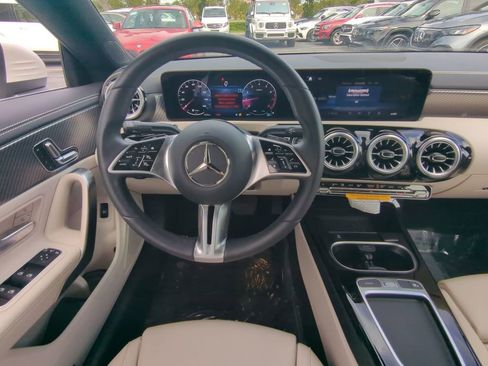 Certified 2025 Mercedes-Benz CLA 250 image 3