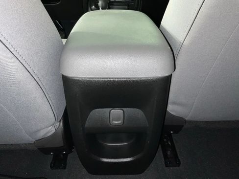 Used 2022 Chevrolet Colorado W/T w/ Custom Special Edition RWD image 17