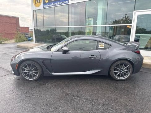 Used 2024 Subaru BRZ Limited RWD image 3