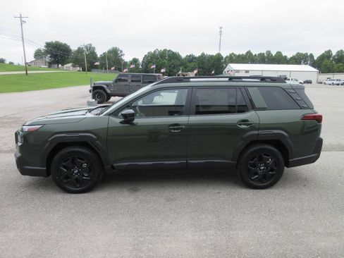 Used 2026 Subaru Outback Limited AWD/4WD image 3