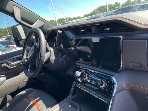 Used 2026 GMC Sierra 2500 AT4 w/ AT4 Premium Plus Package AWD/4WD image 12
