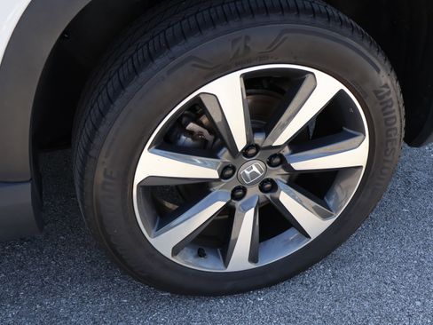 Used 2025 Honda Pilot Elite image 56