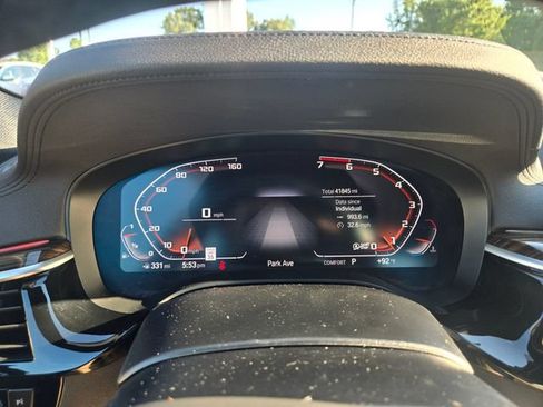 Used 2020 BMW M550i xDrive w/ Premium Package AWD/4WD image 12