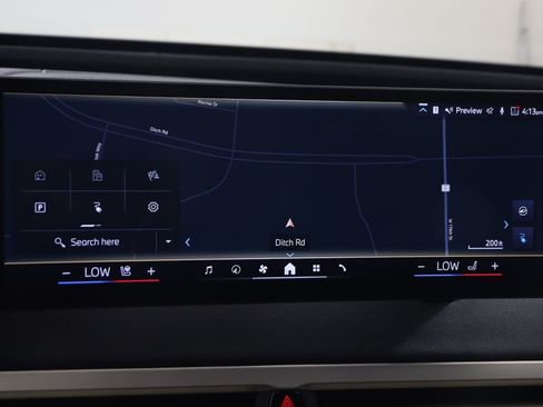 Used 2024 BMW iX xDrive50 w/ Premium Package AWD/4WD image 9