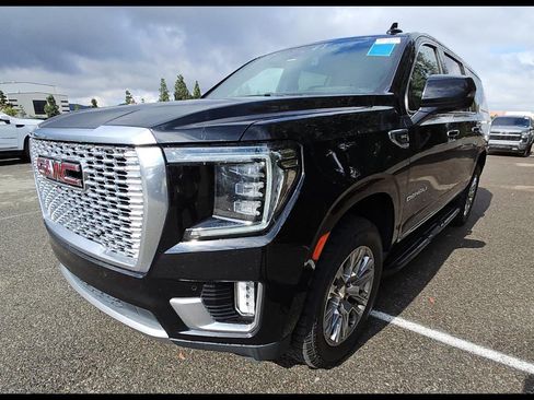 Used 2021 GMC Yukon XL Denali AWD/4WD image 1