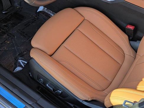 New 2026 BMW 330i Sedan w/ Premium Package image 4