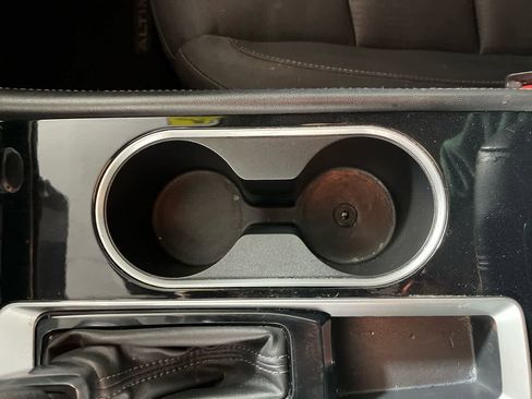 Used 2023 Nissan Altima 2.5 SV image 21