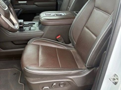 Used 2022 GMC Sierra 1500 Denali AWD/4WD image 10