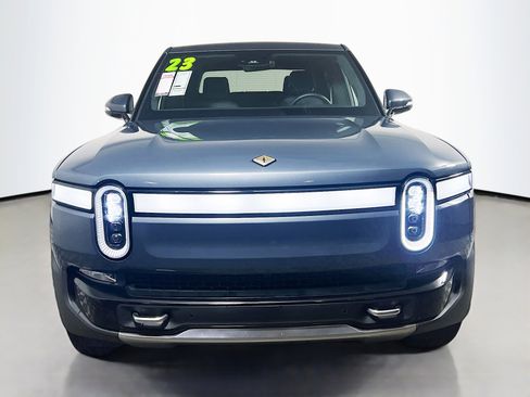 Used 2023 Rivian R1T Adventure image 10